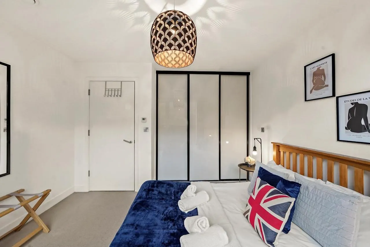 Modern 2 Bed Apartment By Station Square Cambridge  0*, Cambridge (Cambridgeshire)