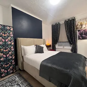  Apartment Heritage